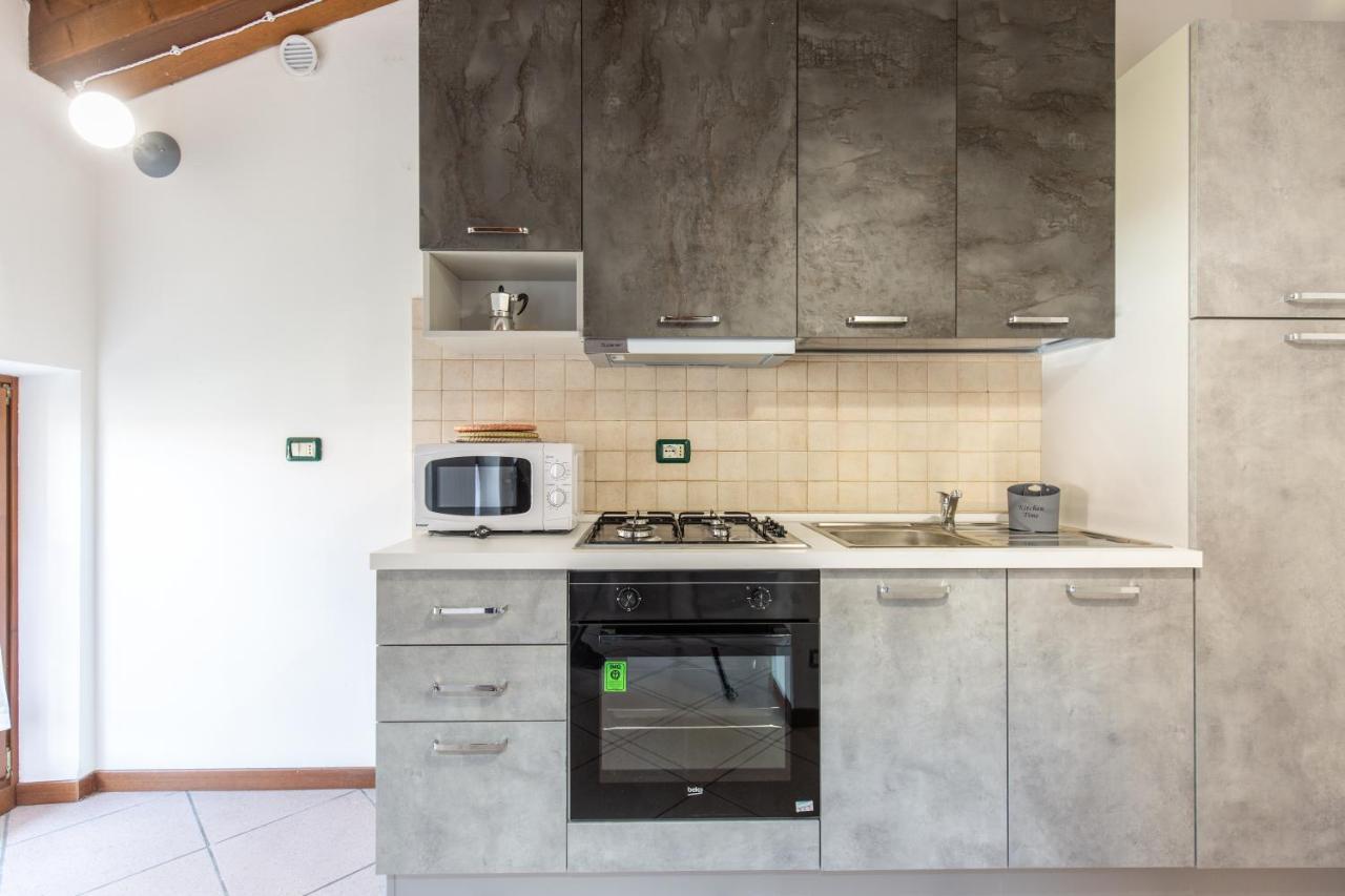 Blu Bed Apartment Castelnuovo del Garda Luaran gambar
